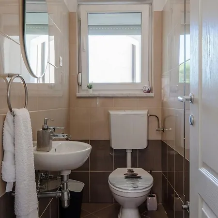 Sum Mora 1 By Interhome Vir