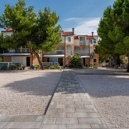 Apartamento Sum Mora 1 By Interhome Vir