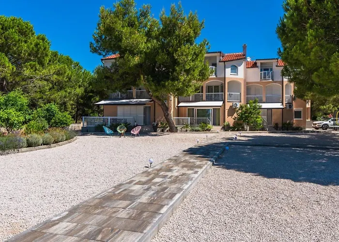 Sum Mora 1 By Interhome Apartman Vir